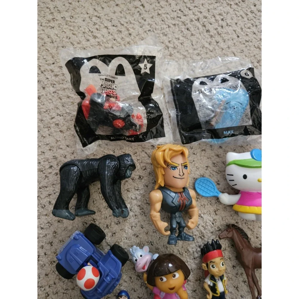 Miscellaneous Kids Toy Lot Figure‎ Items Lot Of 24 Items